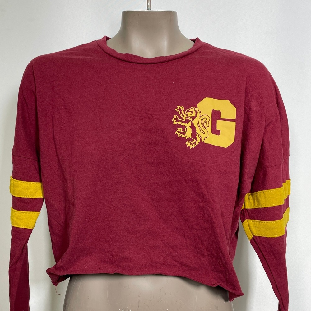 Harry Potter Gryffindor BoxLunch Maroon Cropped Longsleeve T-Shirt Women's SMALL